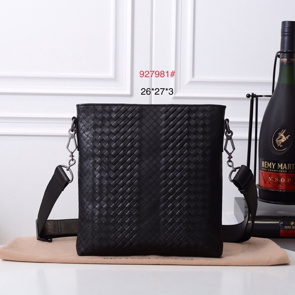 ボッテガヴェネタバッグ正面デザイン